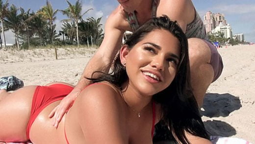 8thStreetLatinas – Julz Gotti – Big Boobies At The Beach