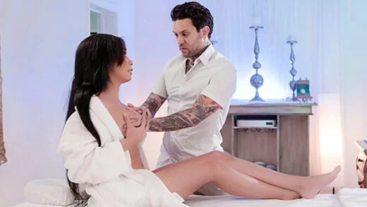 FantasyMassage – Aaliyah Hadid – Not Her Regular Masseur