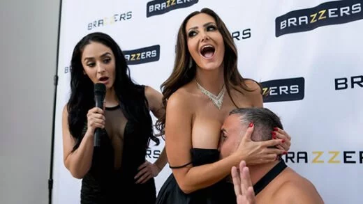 [MilfsLikeItBig] Ava Addams (Red Carpet Streaker / 11.02.2019)