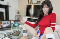 DadCrush – Sunny Soleil – Unwrap Me For Christmas