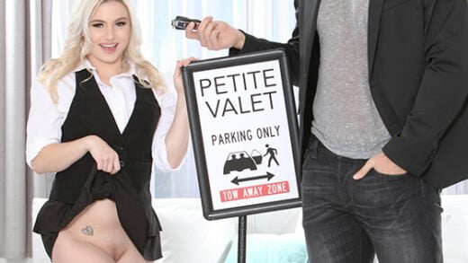 [Petite] Aria Banks (Petite Valet Almost Causes A Big Accident / 03.10.2020)