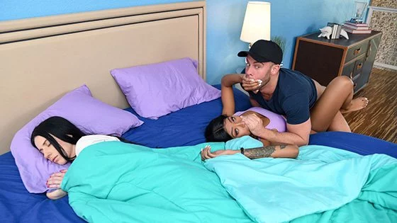 SneakySex – Nadia Jay And Amber Wildee – If You’re Cheating, So Am I, PervTube.net SneakySex – Nadia Jay And Amber Wildee – If You’re Cheating, So Am I, PervTube.net