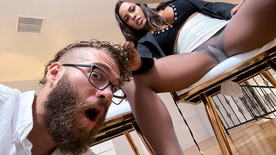 BrazzersExxtra &#8211; Luna Star &#8211; It&#8217;s My Fucking Wifi, PervTube.net