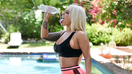 TheRealWorkout – Brandi Bae – PAWG Gets Physical