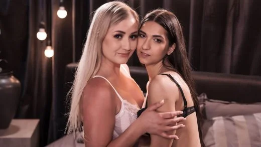 Lesbea – Cayla Lyons And Moona Snake – Nubile Lesbians Facesitting Orgasm
