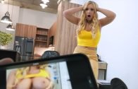 DadCrush – Sunny Soleil – Unwrap Me For Christmas