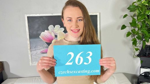 CzechSexCasting – Emma Fantazy – Horny Photographer Loves New Faces