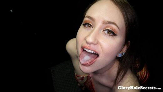 GloryHoleSecrets – Lizzie Love – First Gloryhole Video