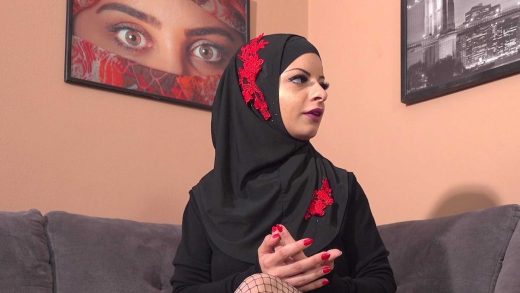 SexWithMuslims - Maryjane - She Knows How To Pay Him