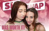 SisSwap – Venice Rose And Ava Davis – Mardi Gras Swap