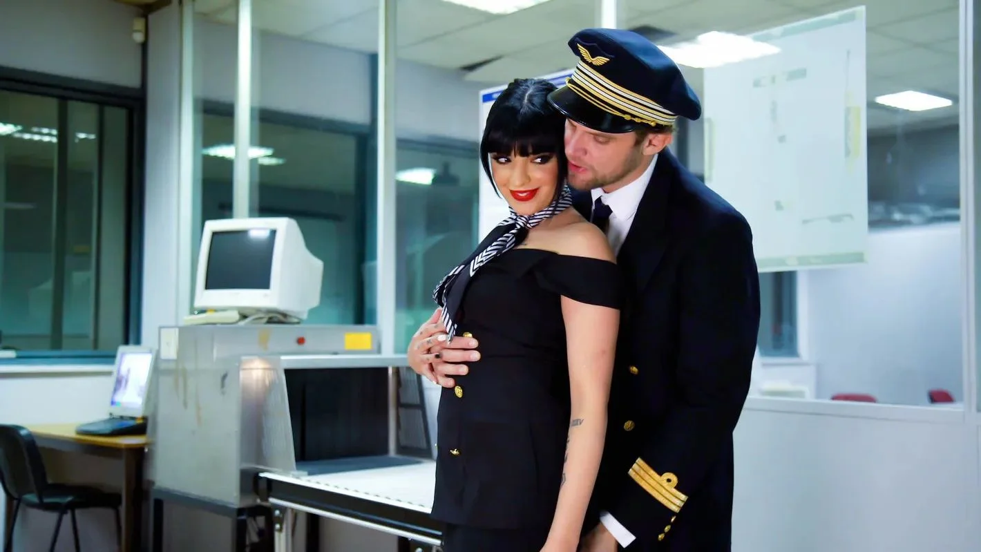 JacquieEtMichelElite – Naomie Miou – Bordier Meets The New Hostess, PervTube.net